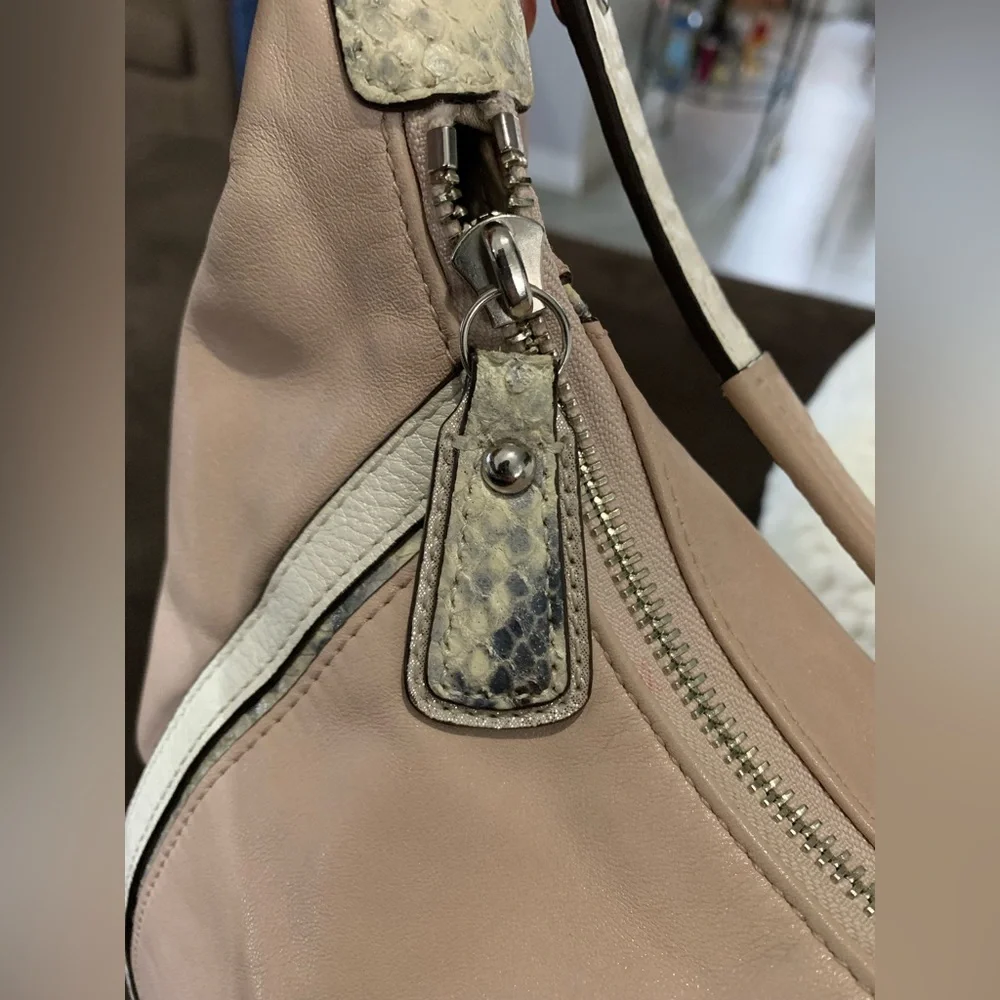 Coach shoulder bag - Picture 12 of 15